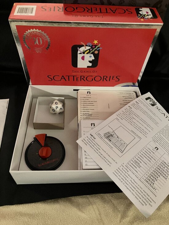 Hasbro Other - Scattergories game